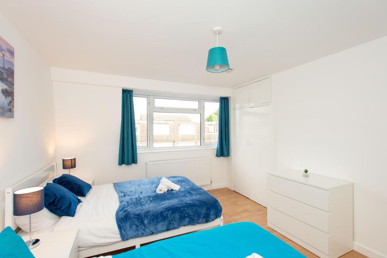 Stunning Four Bedroom House Close To Excel, O2 & Central London With Free Parking Dış mekan fotoğraf