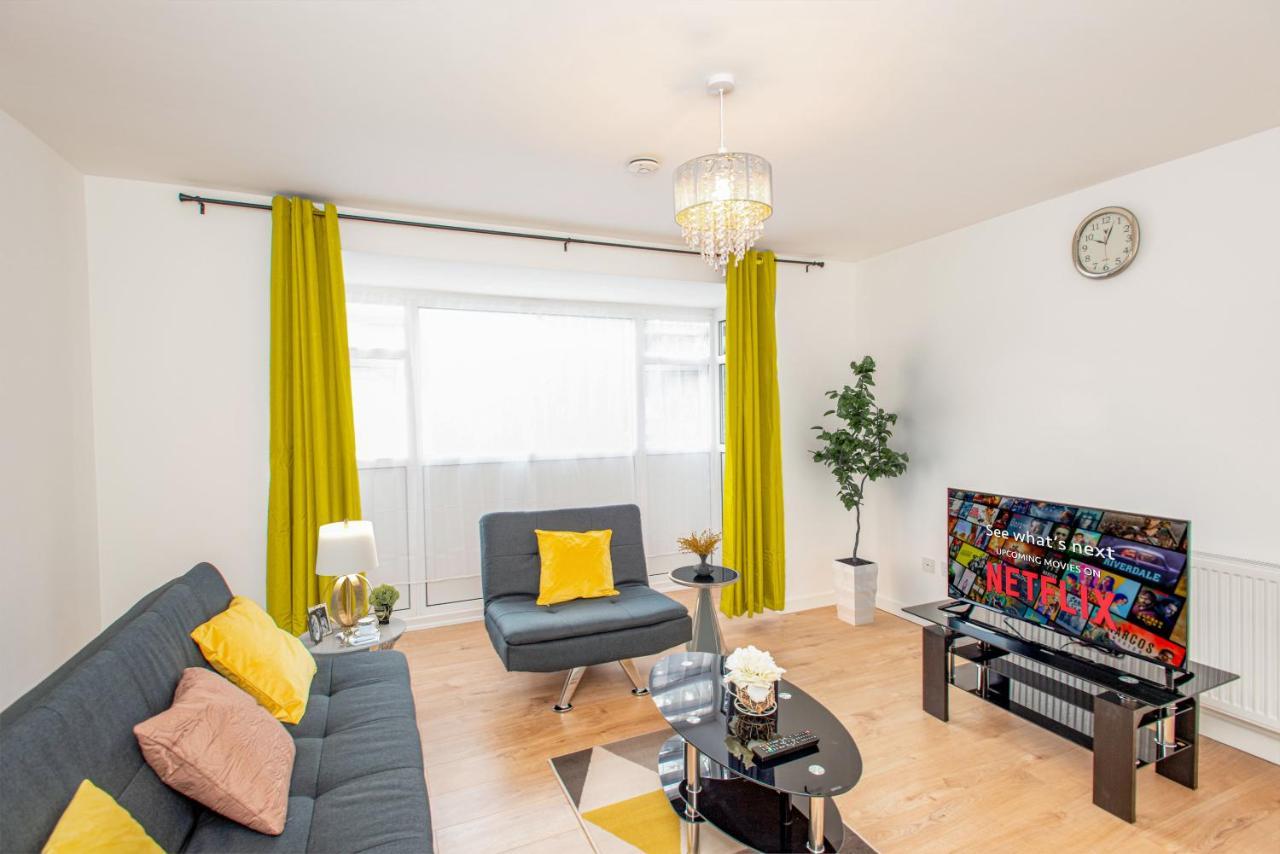Stunning Four Bedroom House Close To Excel, O2 & Central London With Free Parking Dış mekan fotoğraf