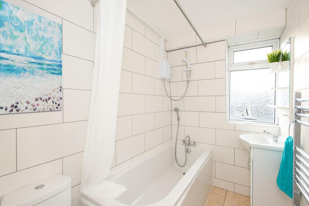 Stunning Four Bedroom House Close To Excel, O2 & Central London With Free Parking Dış mekan fotoğraf